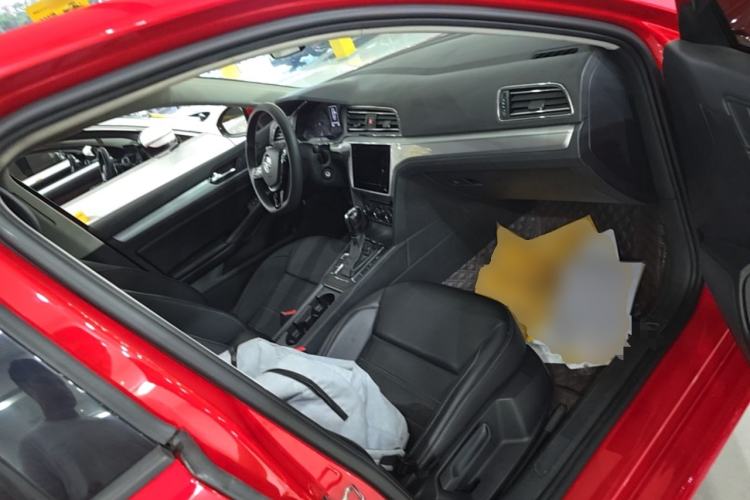 Used Volkswagen Lamando 2021 230TSI DSG Fashion Edition Right Front Seat