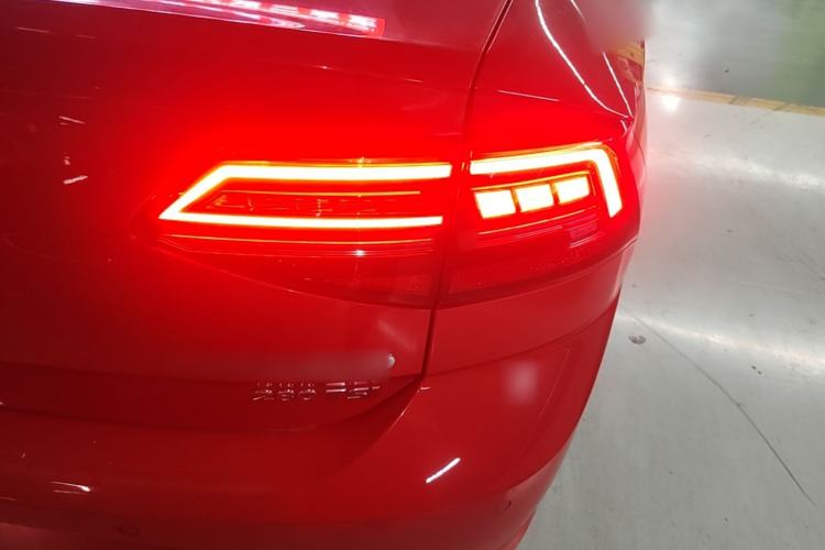 Used Volkswagen Lamando 2021 280TSI DSG Comfort Edition Right Rear Taillight
