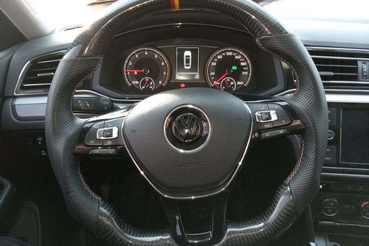 Used Volkswagen Lamando 2021 280TSI DSG Comfort Edition Steering Wheel