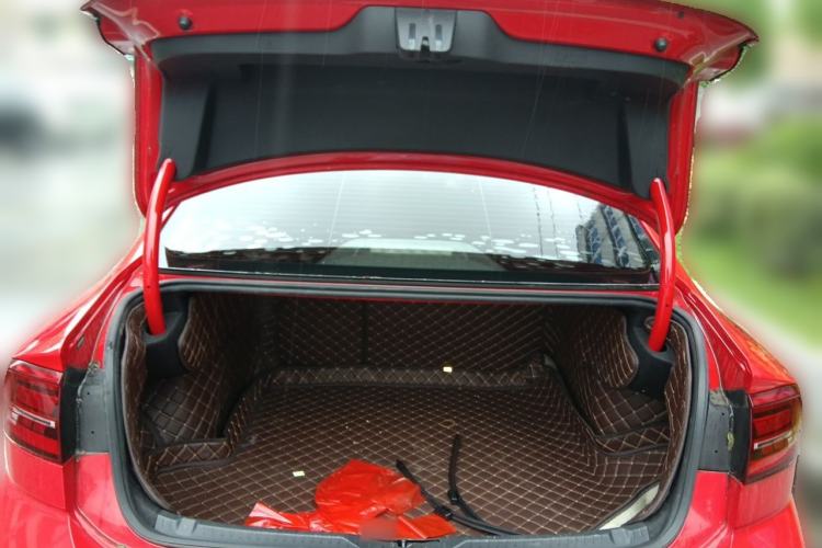 Used Volkswagen Lamando 2021 280TSI DSG Comfort Edition Trunk