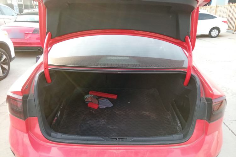 Used Volkswagen Lamando 2021 280TSI DSG Comfort Edition Trunk