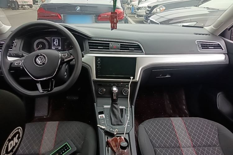 Used Volkswagen Lamando 2021 230TSI DSG Fashion Edition Center Console