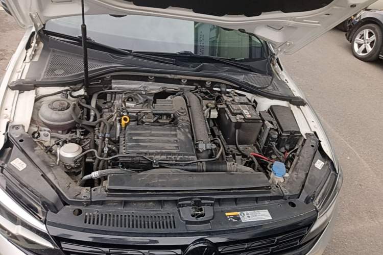Used Volkswagen Lamando 2021 230TSI DSG Fashion Edition Engine Bay