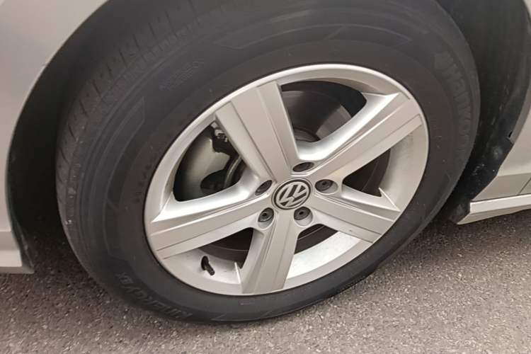 Used Volkswagen Lamando 2021 230TSI DSG Fashion Edition Left Front Wheel Hub
