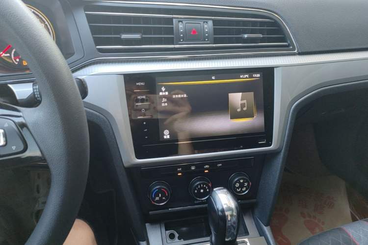 Used Volkswagen Lamando 2021 230TSI DSG Fashion Edition Audio And AC Panel