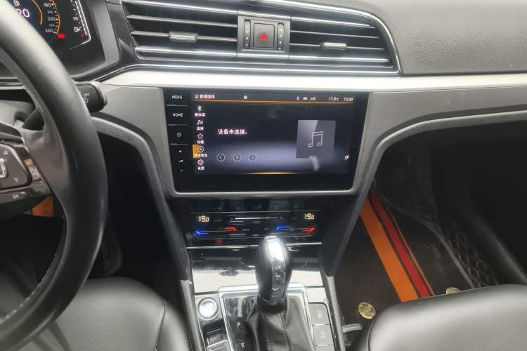 Used Volkswagen Lamando 2021 Revised Version 280TSI DSG Comfort Edition Audio And AC Panel