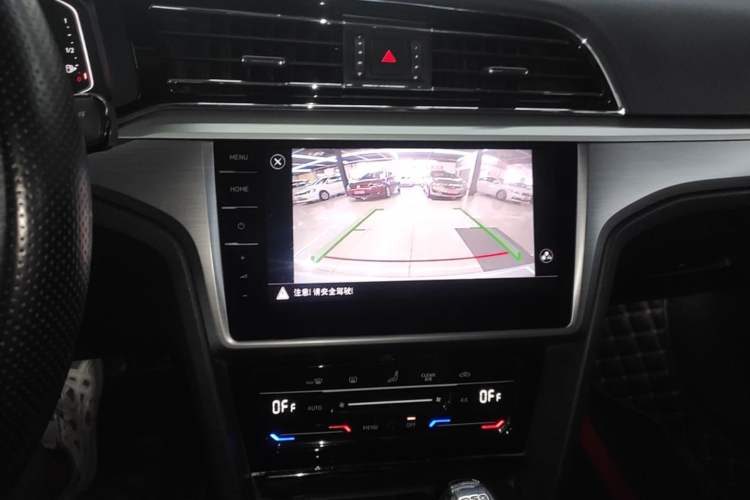 Used Volkswagen Lamando 2021 280TSI DSG Luxury Phantom Edition Audio And AC Panel