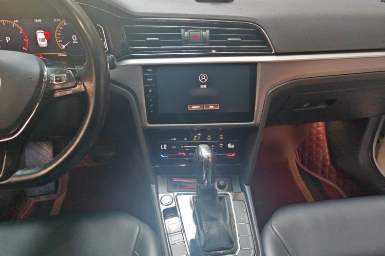 Used Volkswagen Lamando 2021 Revised Version 280TSI DSG Comfort Edition Audio And AC Panel