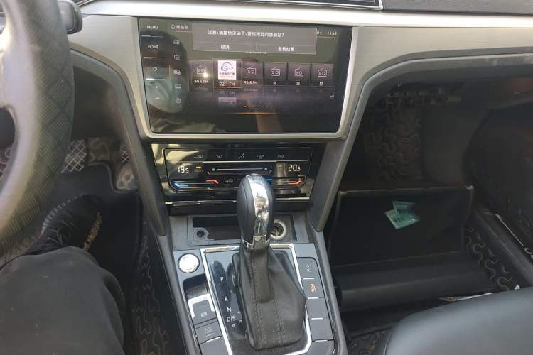 Used Volkswagen Lamando 2021 280TSI DSG Comfort Edition Audio And AC Panel