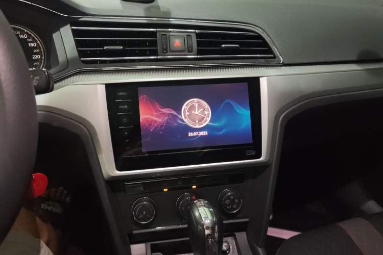 Used Volkswagen Lamando 2021 230TSI DSG Fashion Edition Audio And AC Panel