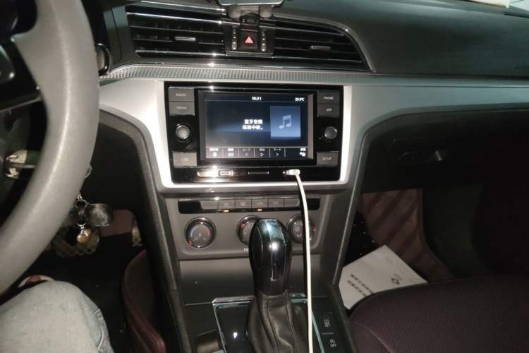 Used Volkswagen Lamando 2021 230TSI DSG Fashion Edition Audio And AC Panel