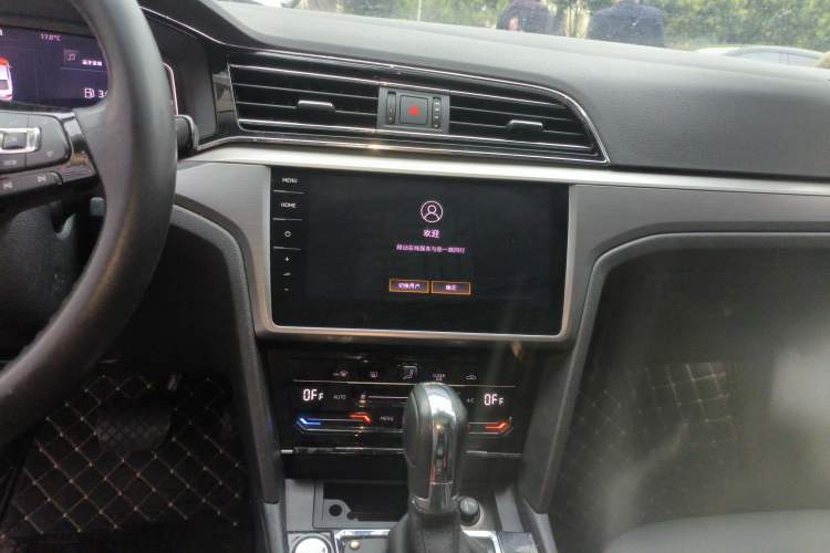Used Volkswagen Lamando 2021 Revised Version 280TSI DSG Comfort Edition Audio And AC Panel