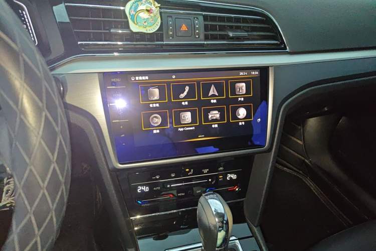 Used Volkswagen Lamando 2021 280TSI DSG Comfort Edition Audio And AC Panel