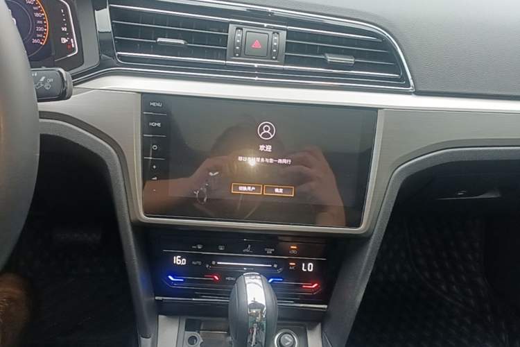 Used Volkswagen Lamando 2021 Revised Version 280TSI DSG Comfort Edition Audio And AC Panel