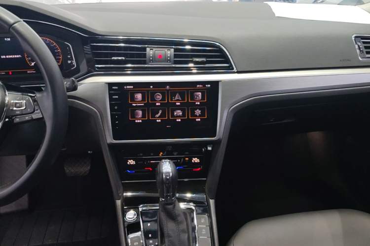 Used Volkswagen Lamando 2021 Revised Version 280TSI DSG Comfort Edition Audio And AC Panel