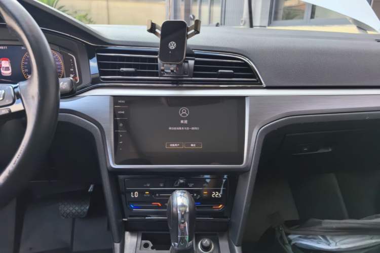 Used Volkswagen Lamando 2021 Revised Version 280TSI DSG Comfort Edition Audio And AC Panel