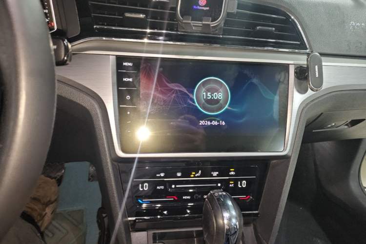 Used Volkswagen Lamando 2021 280TSI DSG Luxury Phantom Edition Audio And AC Panel