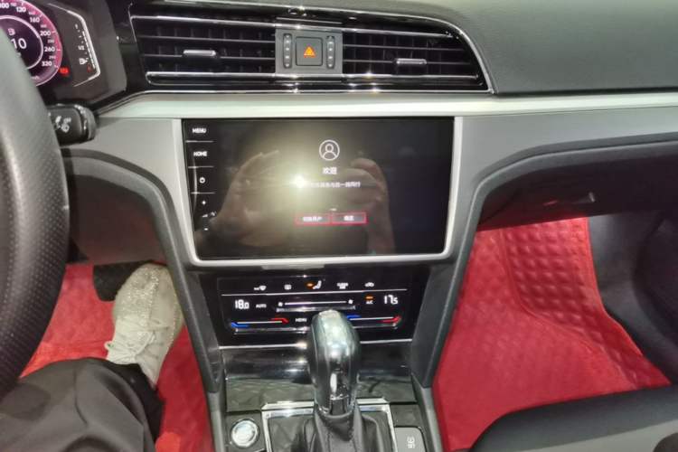 Used Volkswagen Lamando 2021 Revised Version 280TSI DSG Comfort Edition Audio And AC Panel