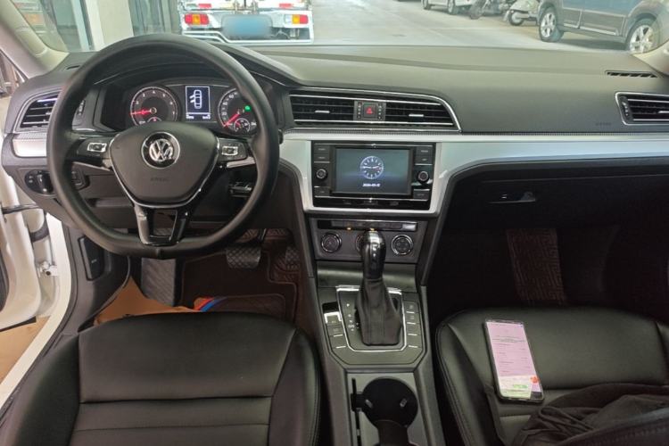 Used Volkswagen Lamando 2021 230TSI DSG Fashion Edition Center Console