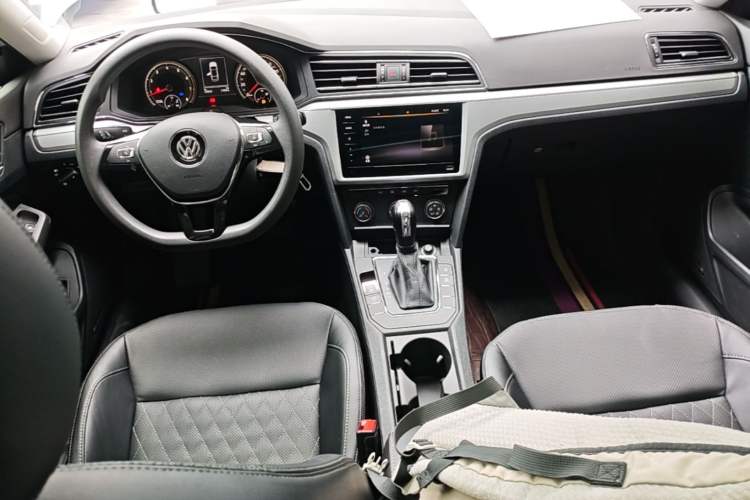 Used Volkswagen Lamando 2021 230TSI DSG Fashion Edition Center Console