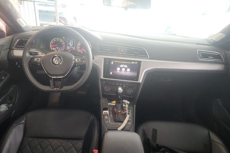Used Volkswagen Lamando 2021 230TSI DSG Fashion Edition Center Console