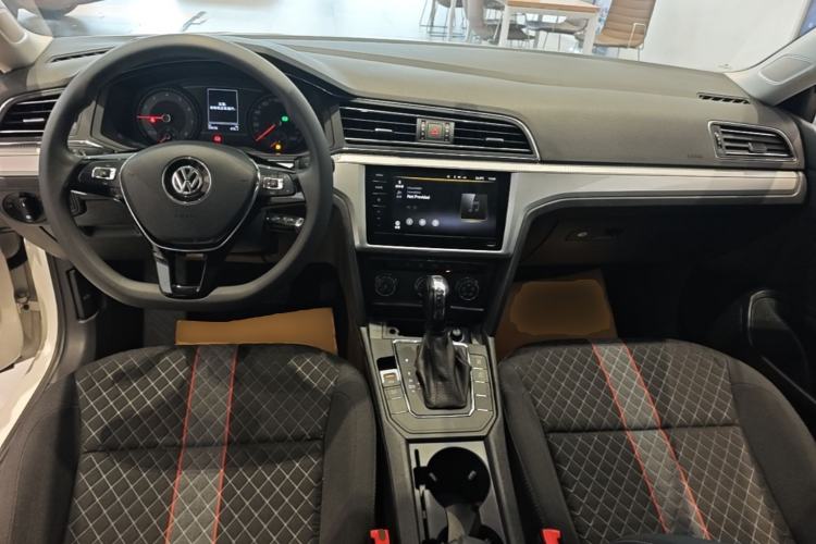 Used Volkswagen Lamando 2021 230TSI DSG Fashion Edition Center Console