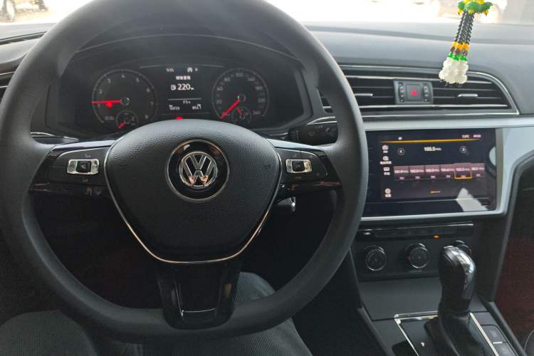 Used Volkswagen Lamando 2021 230TSI DSG Fashion Edition Center Console