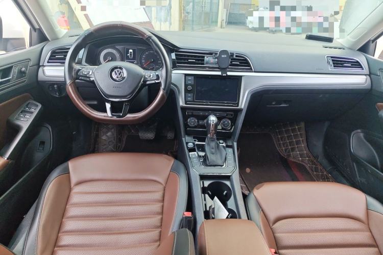 Used Volkswagen Lamando 2021 280TSI DSG Comfort Edition Center Console