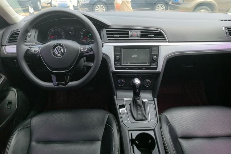 Used Volkswagen Lamando 2021 230TSI DSG Fashion Edition Center Console