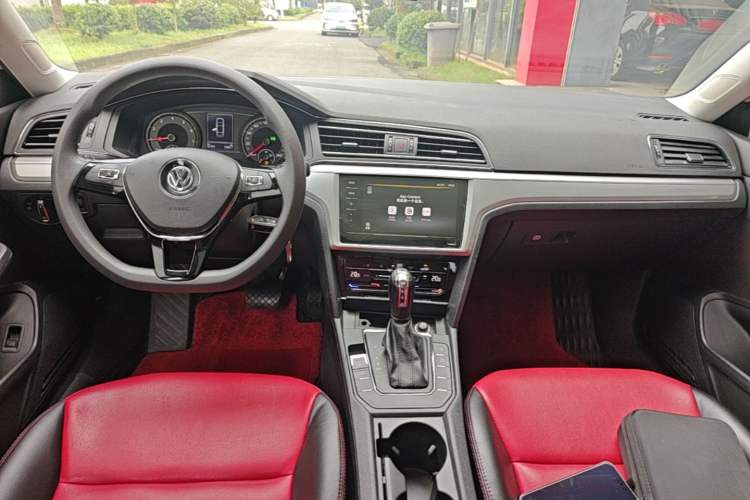 Used Volkswagen Lamando 2021 230TSI DSG Fashion Edition Center Console