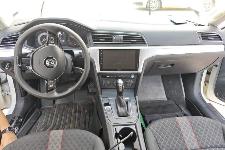 Used Volkswagen Lamando 2021 230TSI DSG Fashion Edition Center Console