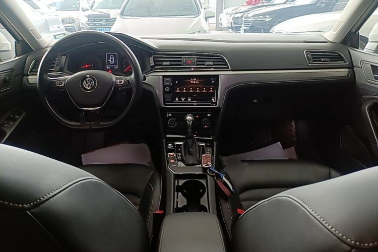 Used Volkswagen Lamando 2021 280TSI DSG Comfort Edition Center Console