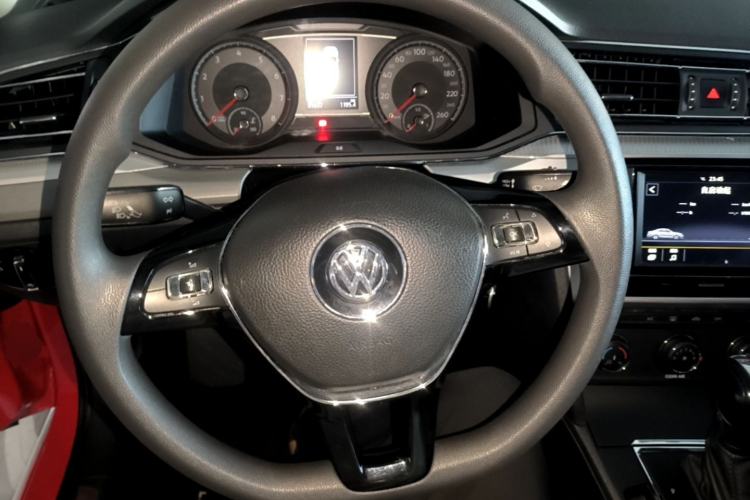 Used Volkswagen Lamando 2021 230TSI DSG Fashion Edition Center Console