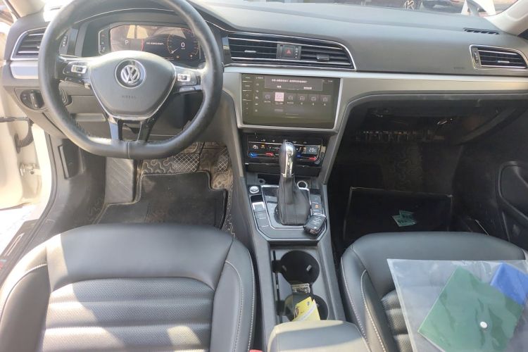 Used Volkswagen Lamando 2021 280TSI DSG Comfort Edition Center Console