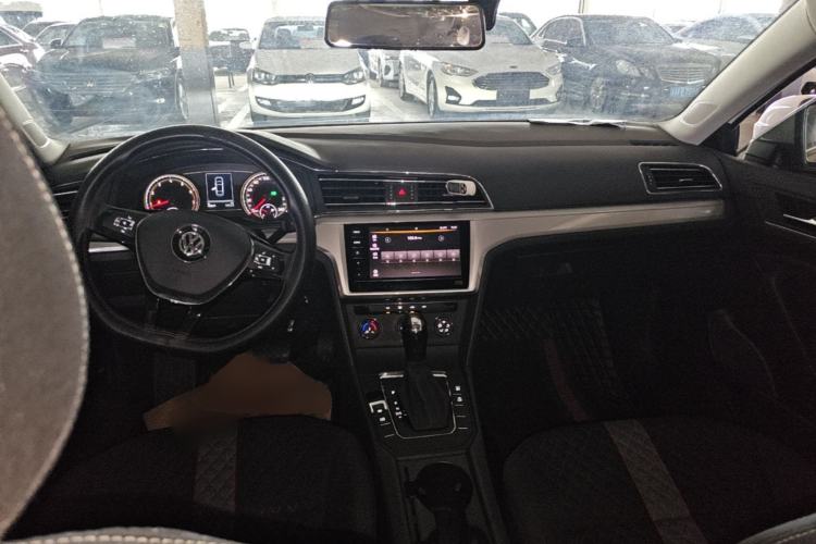 Used Volkswagen Lamando 2021 230TSI DSG Fashion Edition Center Console
