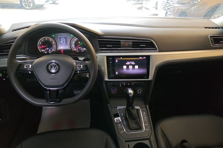 Used Volkswagen Lamando 2021 230TSI DSG Fashion Edition Center Console