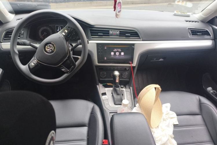 Used Volkswagen Lamando 2021 230TSI DSG Fashion Edition Center Console