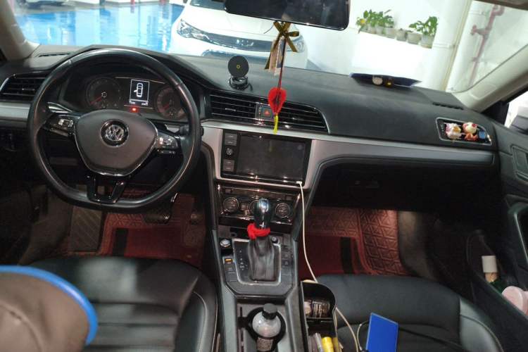 Used Volkswagen Lamando 2021 280TSI DSG Comfort Edition Center Console