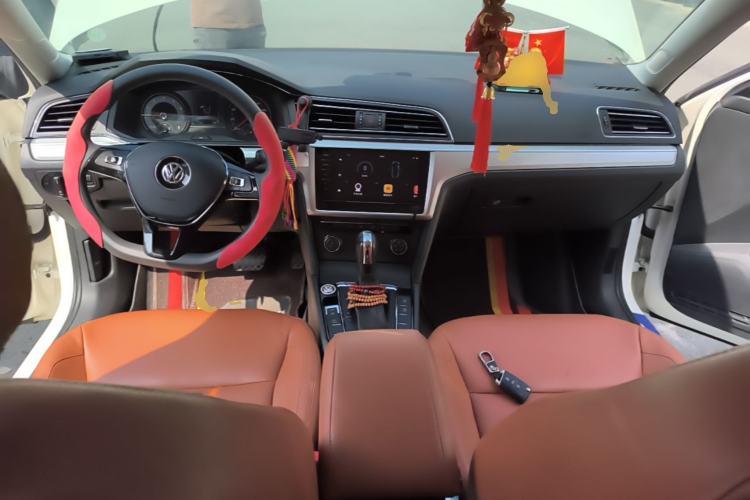 Used Volkswagen Lamando 2021 230TSI DSG Fashion Edition Center Console