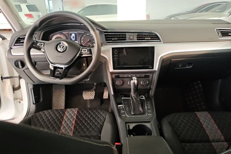 Used Volkswagen Lamando 2021 230TSI DSG Fashion Edition Center Console