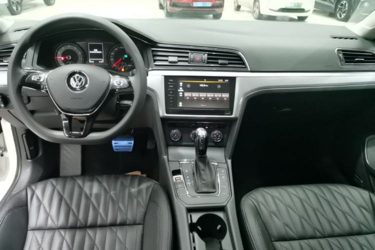 Used Volkswagen Lamando 2021 230TSI DSG Fashion Edition Center Console