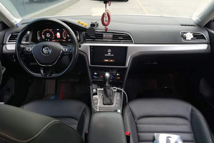 Used Volkswagen Lamando 2021 280TSI DSG Comfort Edition Center Console