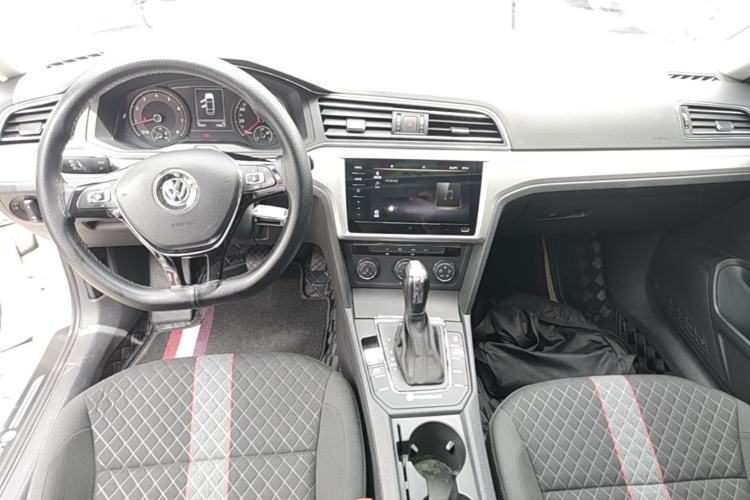 Used Volkswagen Lamando 2021 230TSI DSG Fashion Edition Center Console