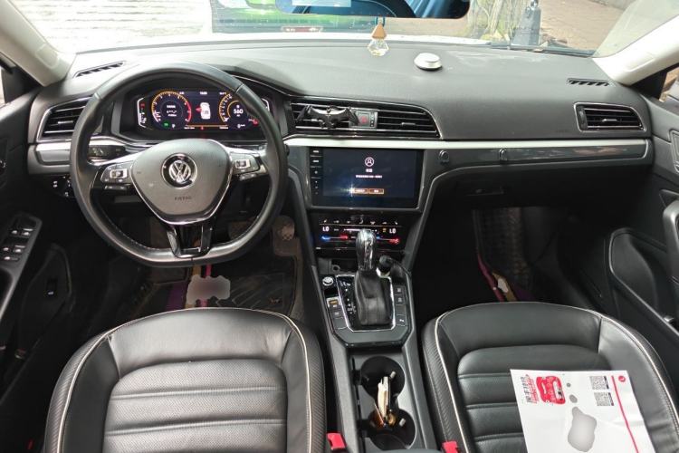 Used Volkswagen Lamando 2021 280TSI DSG Luxury Phantom Edition Center Console