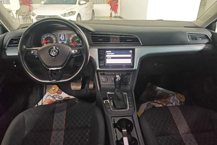Used Volkswagen Lamando 2021 230TSI DSG Fashion Edition Center Console