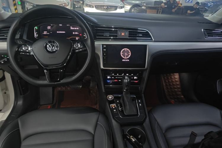 Used Volkswagen Lamando 2021 280TSI DSG Comfort Edition Center Console