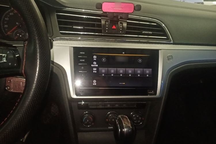 Used Volkswagen Lamando 2021 230TSI DSG Fashion Edition Center Console