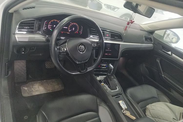 Used Volkswagen Lamando 2021 280TSI DSG Luxury Phantom Edition Center Console