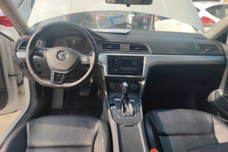 Used Volkswagen Lamando 2021 230TSI DSG Fashion Edition Center Console