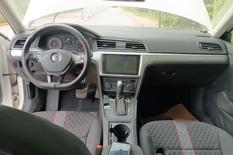 Used Volkswagen Lamando 2021 230TSI DSG Fashion Edition Center Console